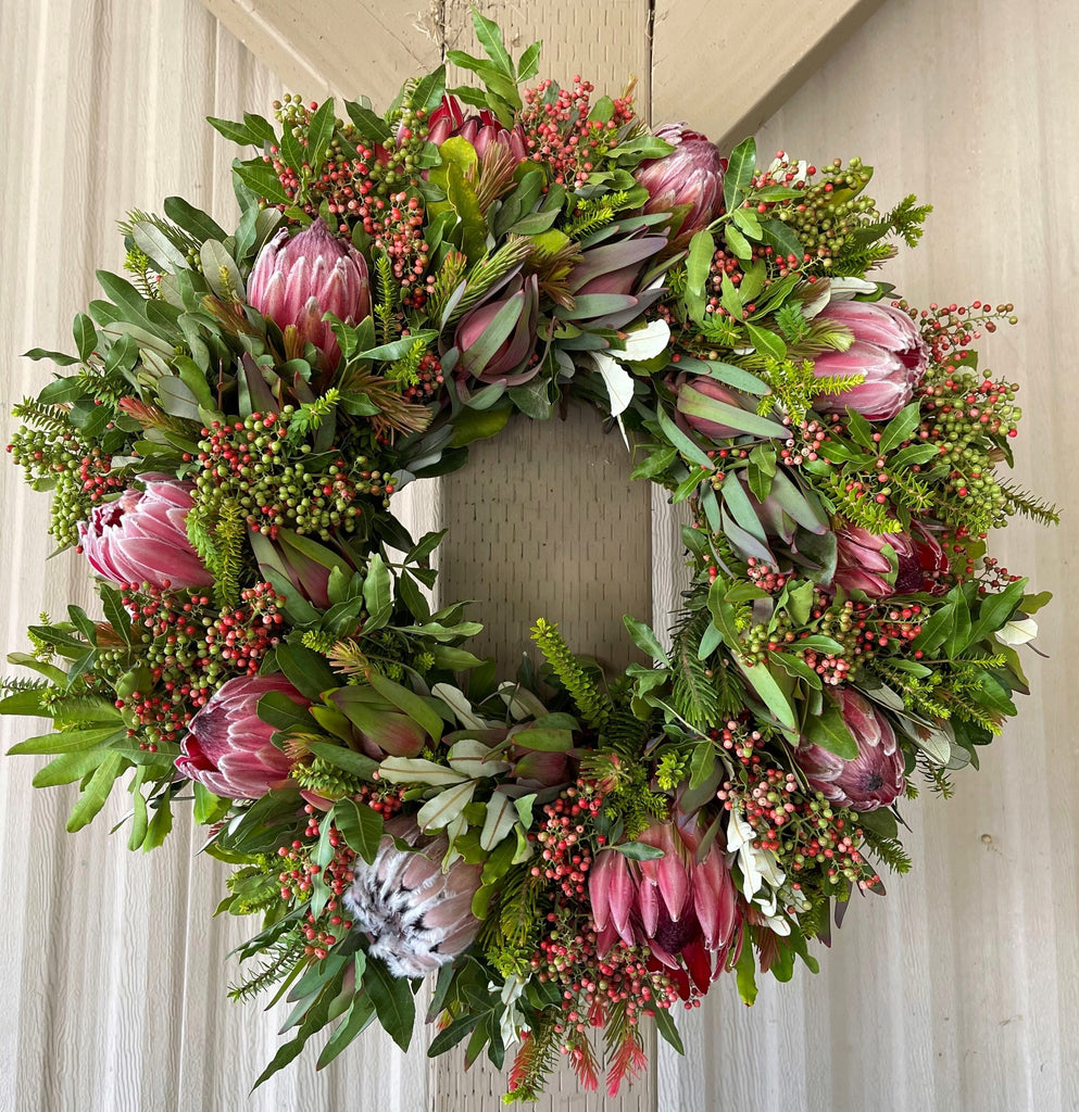 Holiday Cheer Wreath