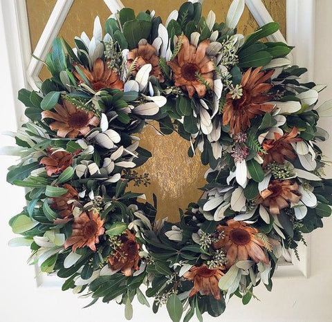 Integrifolia Wreath